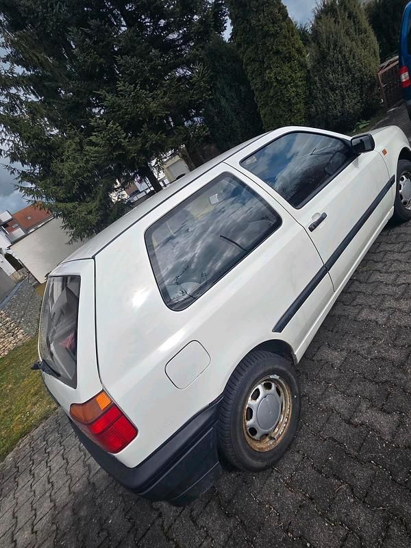 Gebraucht VW Golf III 75 PS (55 kW) 1993 Weiß Kleinwagen