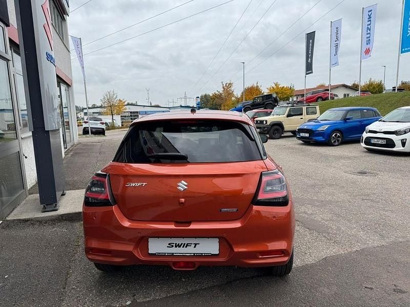 Neu Suzuki Swift Comfort 83 PS (61 kW) 2025 Orange Kleinwagen