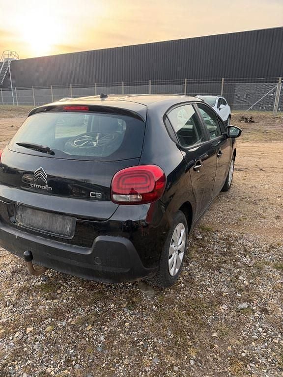 Gebraucht Citroën C3 Feel 83 PS (61 kW) 2018 Schwarz Kleinwagen