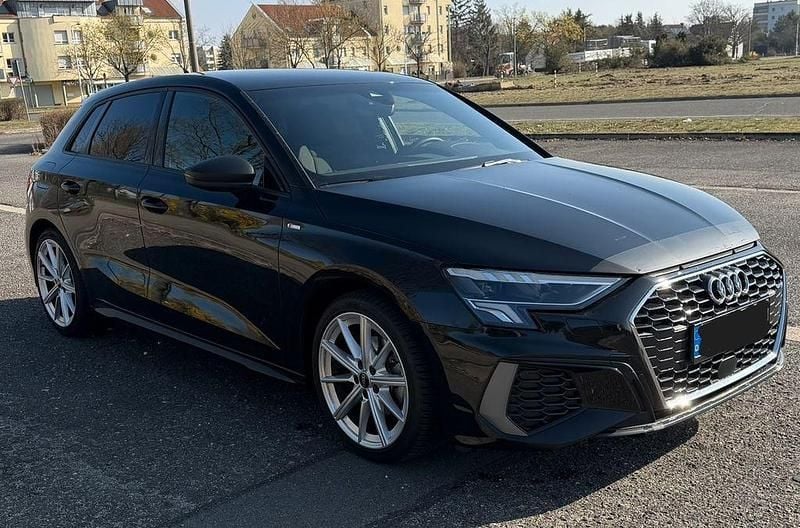 Gebraucht Audi A3 S-Line 110 PS (80 kW) 2022 Schwarz Limousine