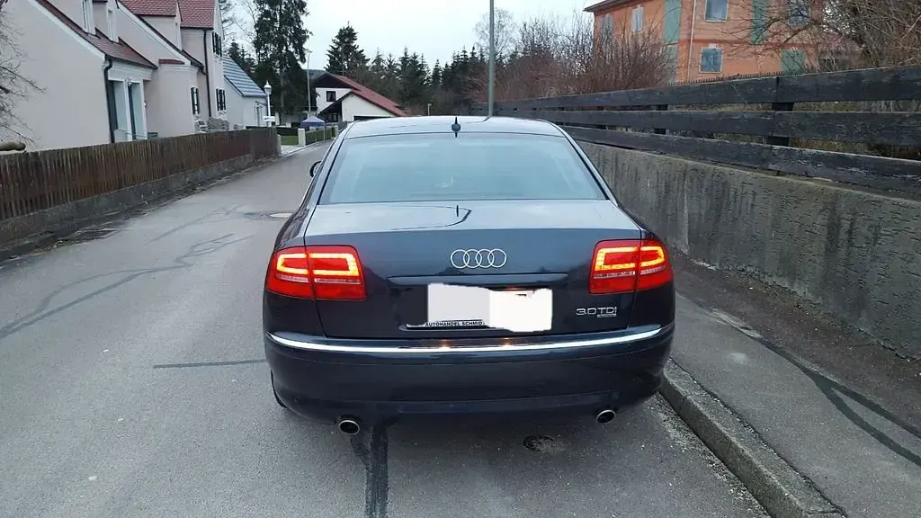 Gebraucht Audi A8 232 PS (170 kW) 2008 Braun Limousine