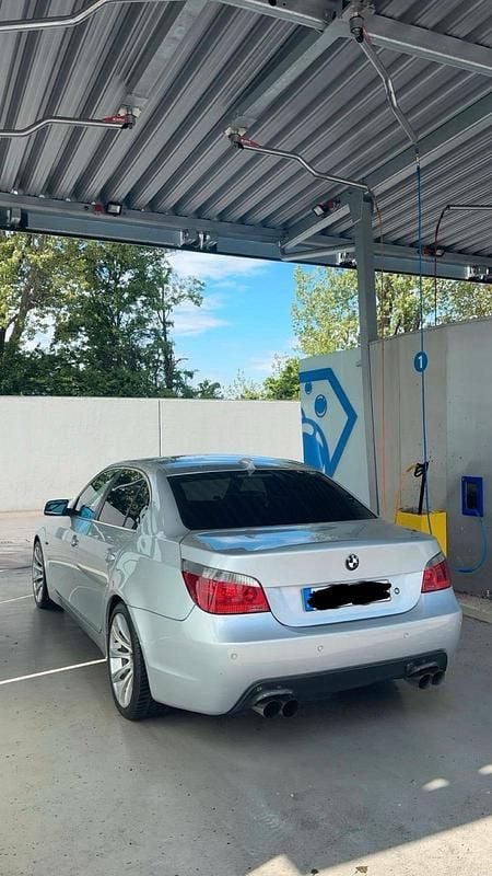 Gebraucht BMW 520 170 PS (125 kW) 2005 Silber Limousine
