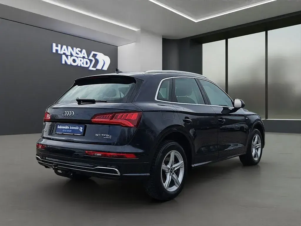 Gebraucht Audi Q5 Sport 299 PS (219 kW) 2021 Blau / mondscheinblau (metallic) SUV