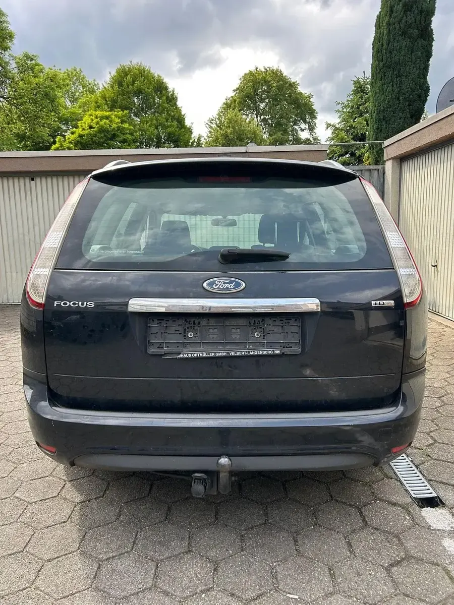 Gebraucht Ford Focus 109 PS (80 kW) 2009 Schwarz Kombi