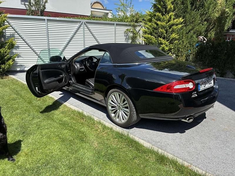 Gebraucht Jaguar XK 385 PS (283 kW) 2011 Schwarz Cabrio