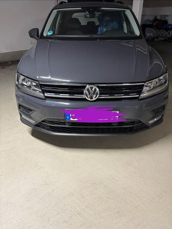Gebraucht VW Tiguan Trendline 150 PS (110 kW) 2018 Grau SUV
