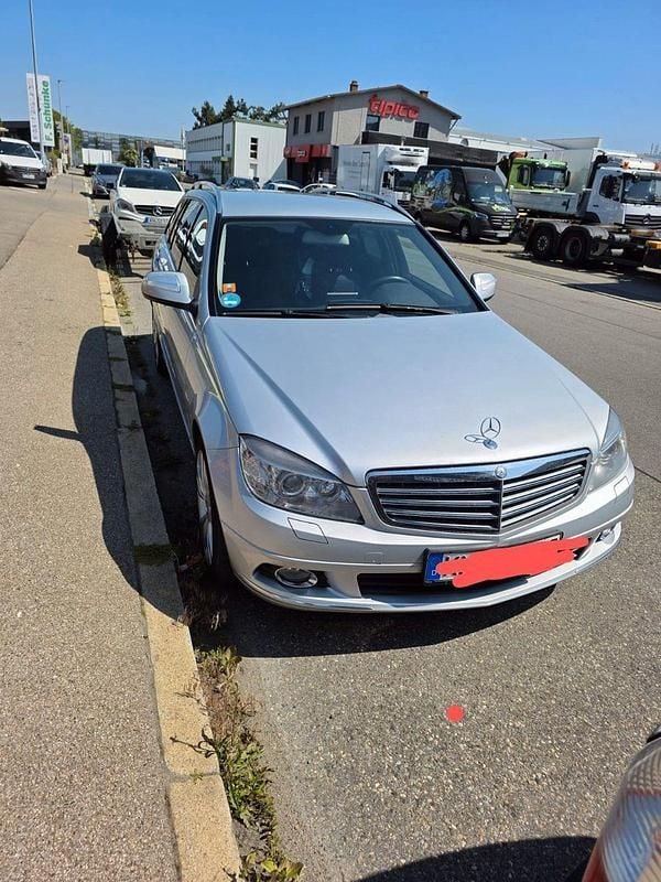 Grau Gebraucht 2008 Mercedes C320 Avantgarde Kombi | 4.700 € (Guter Preis) - Bild 1/4