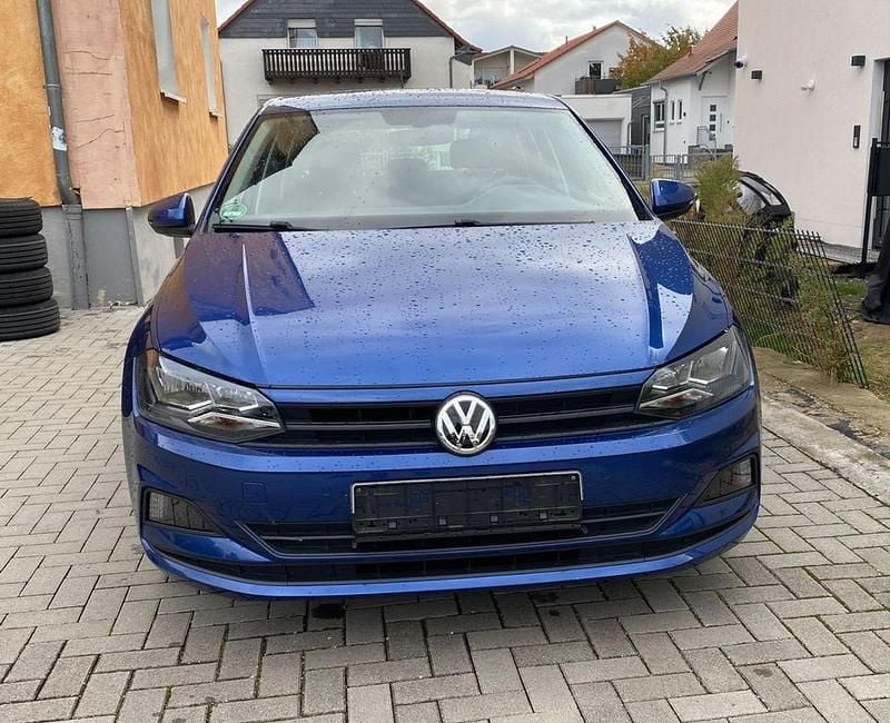 Gebraucht VW Polo 65 PS (47 kW) 2019 Reef blue Limousine