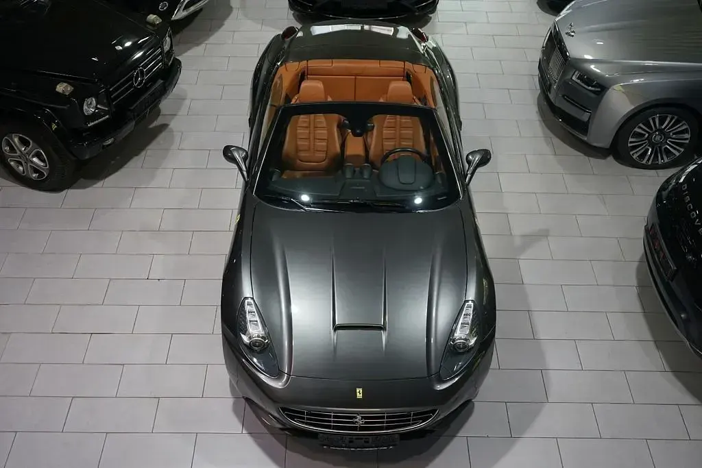 Gebraucht Ferrari California 460 PS (338 kW) 2010 Grau Cabrio