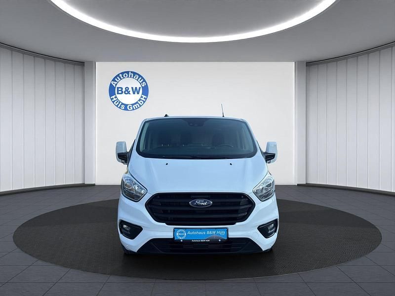 Gebraucht Ford Transit Custom Trend 131 PS (96 kW) 2022 Weiß Van / Kleinbus