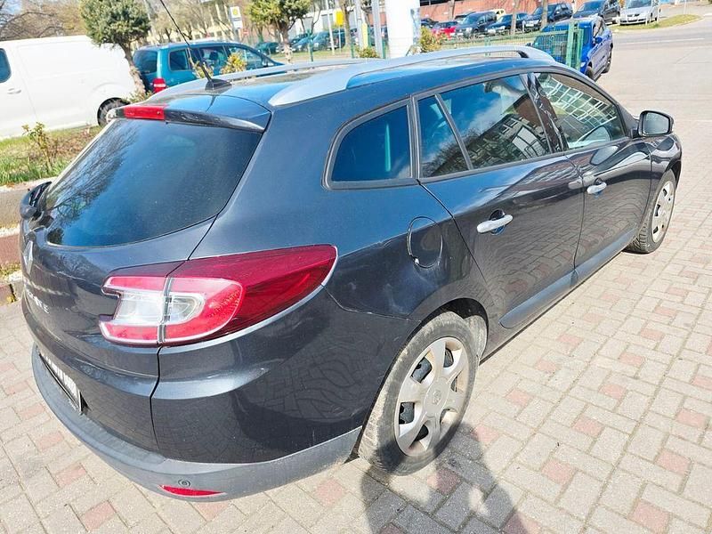 Gebraucht Renault Mégane III Dynamique 131 PS (96 kW) 2009 Limousine