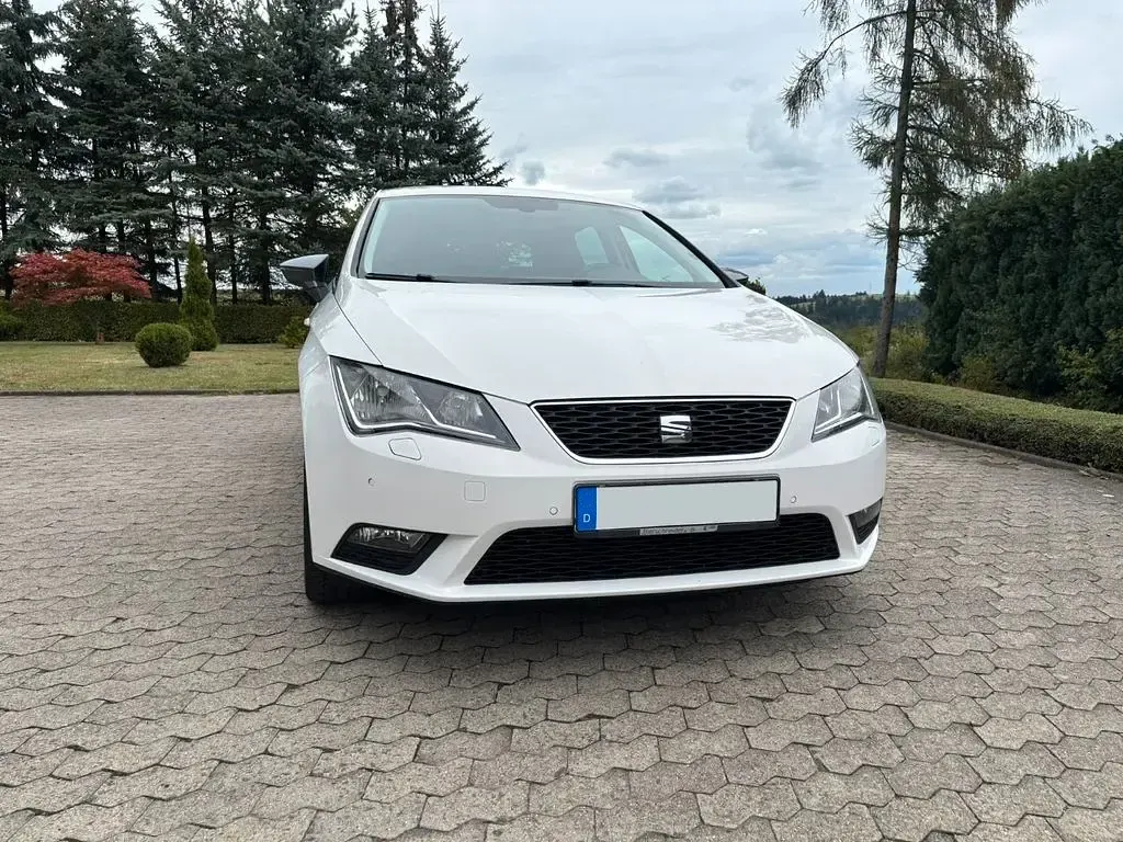 Gebraucht Seat Leon CONNECT 125 PS (91 kW) 2016 Weiß Limousine