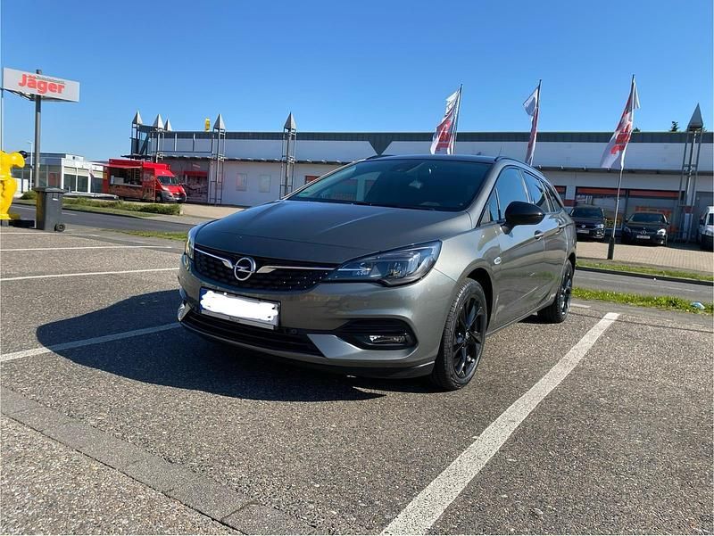 Andere farben Gebraucht 2020 Opel Astra Kombi | 14.500 € (Etwas zu teuer) - Bild 1/4