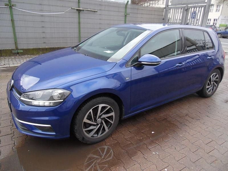 Gebraucht VW Golf VII Join 131 PS (96 kW) 2018 Blau Limousine