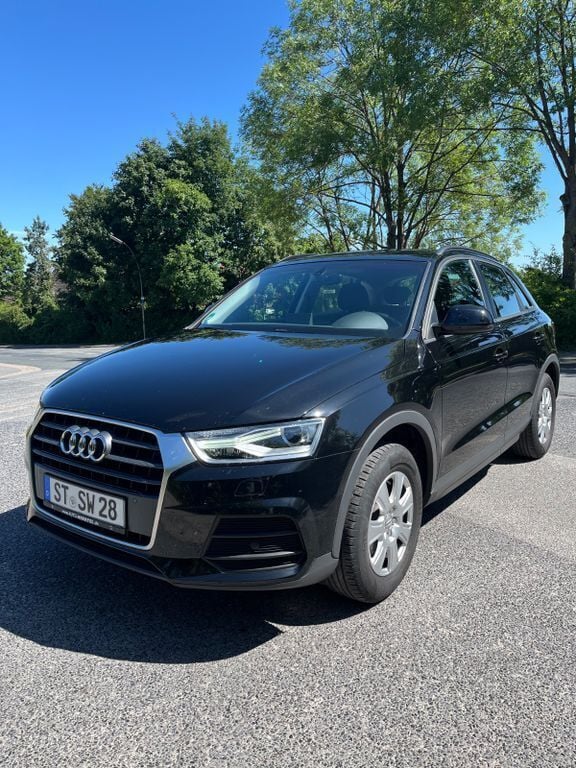 Schwarz Gebraucht 2018 Audi Q3 SUV | 16.000 € (Superpreis) - Bild 1/4
