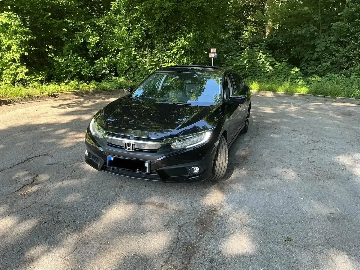 Gebraucht Honda Civic Executive 182 PS (133 kW) 2018 Schwarz Limousine