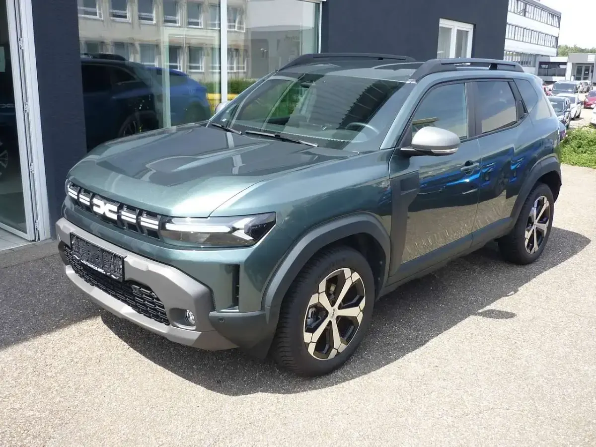 Gebraucht Dacia Duster Journey 141 PS (103 kW) 2025 Zedergrünmetallicmetallic SUV