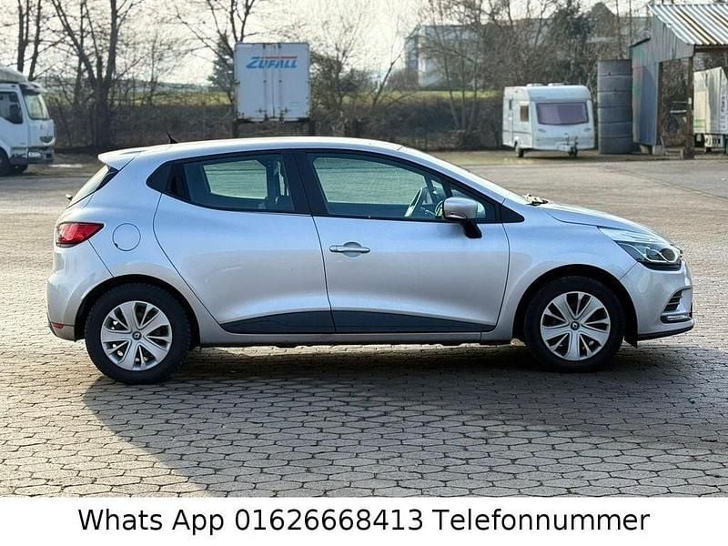 Gebraucht Renault Clio IV 75 PS (55 kW) 2018 Silber Limousine