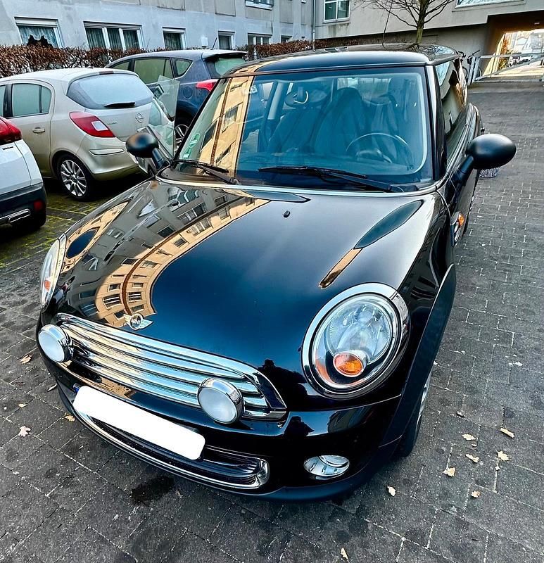Schwarz Gebraucht 2010 Mini ONE Kleinwagen | 4.550 € (Fairer Preis) - Bild 1/4