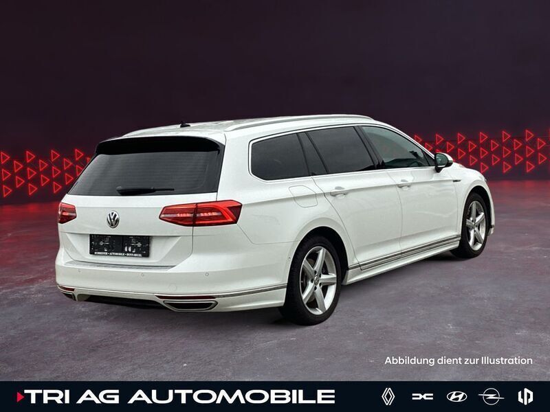 Gebraucht VW Passat Highline 239 PS (175 kW) 2017 Oryxweiß perlmutteffekt Kombi
