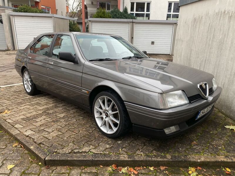Grau Gebraucht 1990 Alfa Romeo 164 Limousine | 8.880 € - Bild 1/4