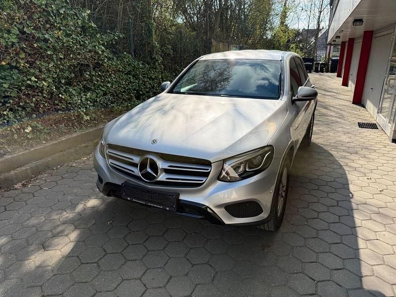 Gebraucht Mercedes GLC220 170 PS (125 kW) 2019 Silber SUV