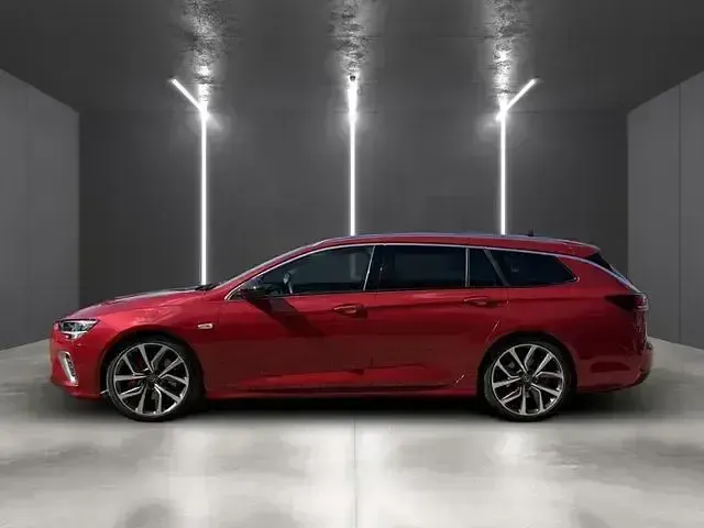 Gebraucht Opel Insignia 230 PS (169 kW) 2021 Rot Limousine