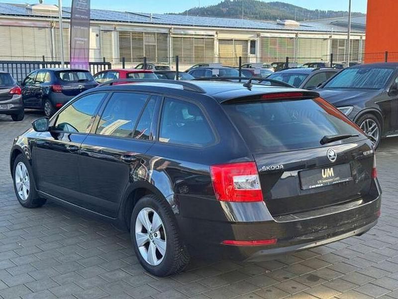 Gebraucht Skoda Octavia Business Line 150 PS (110 kW) 2019 Schwarz Kombi