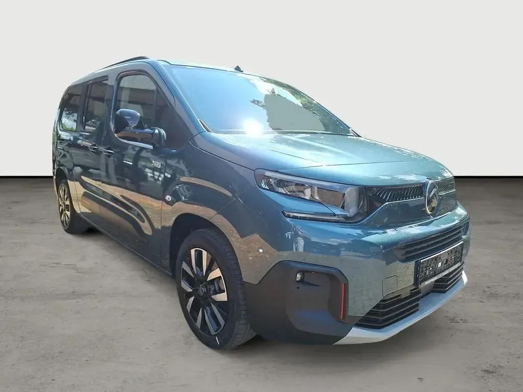 Neu Citroën Berlingo 131 PS (96 kW) 2026 Blau Van / Kleinbus