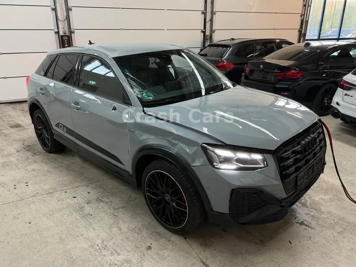 Gebraucht Audi Q2 Edition .1 190 PS (139 kW) 2022 Grau SUV