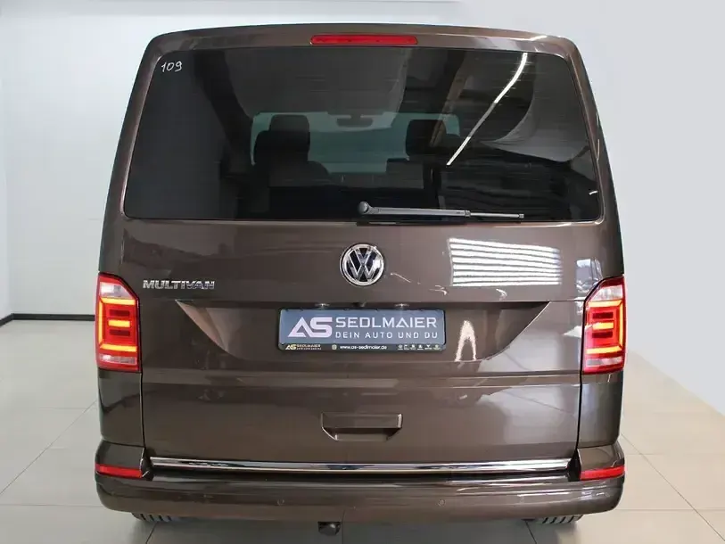 Gebraucht VW Multivan Highline 2019 Braun Van / Kleinbus