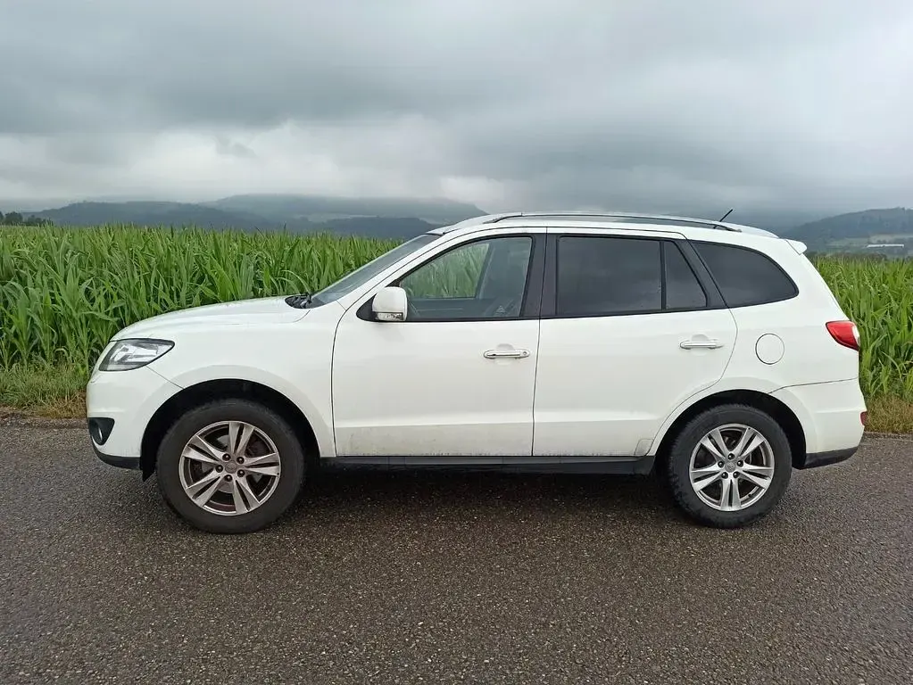 Gebraucht Hyundai Santa Fe Comfort 174 PS (127 kW) 2012 Weiß SUV