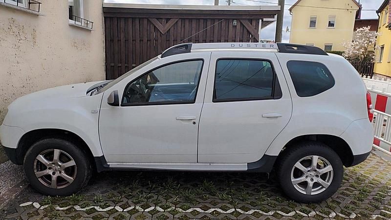 Gebraucht Dacia Duster 101 PS (74 kW) 2014 Weiß SUV