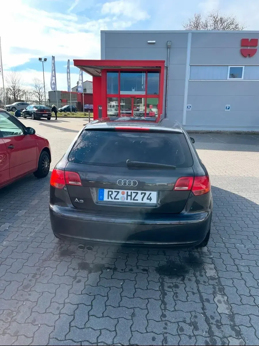 Gebraucht Audi A3 Design 125 PS (91 kW) 2009 Grau Kleinwagen