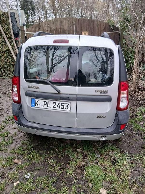 Gebraucht Dacia Logan MCV Lauréate 68 PS (50 kW) 2008 Silber Kombi