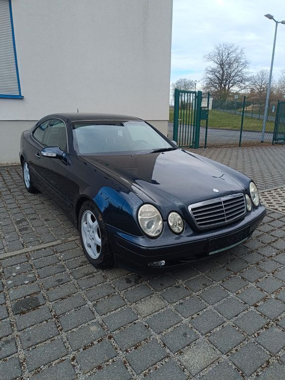 Schwarz Gebraucht 2000 Mercedes CLK230 Elegance Coupé | 1.300 € (Superpreis) - Bild 1/4