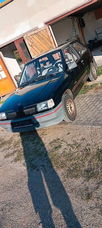Gebraucht Opel Corsa 45 PS (33 kW) 1992 Schwarz Kleinwagen