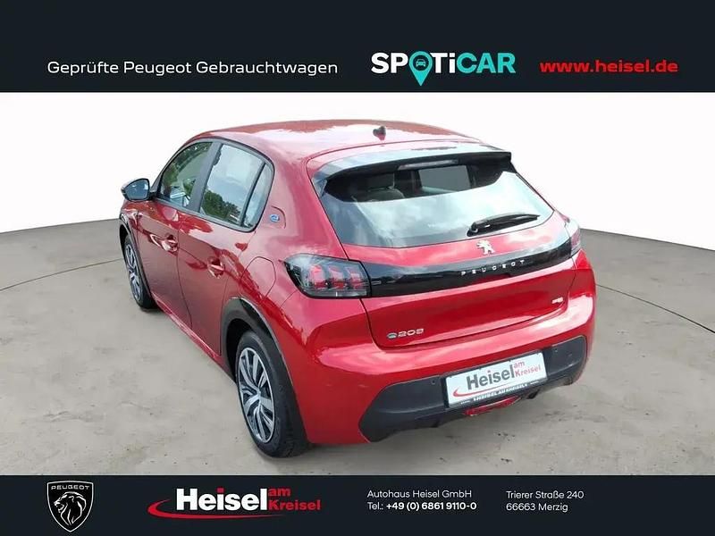 Gebraucht Peugeot e-208 Active 100 kW (136 PS) 2021 Elexier rot Kleinwagen