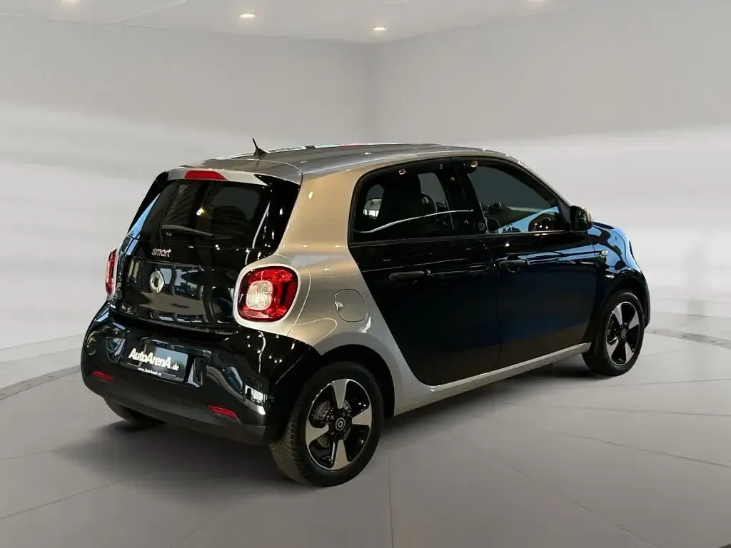 Gebraucht Smart ForFour Electric Drive Passion 60 kW (82 PS) 2020 Schwarz Limousine