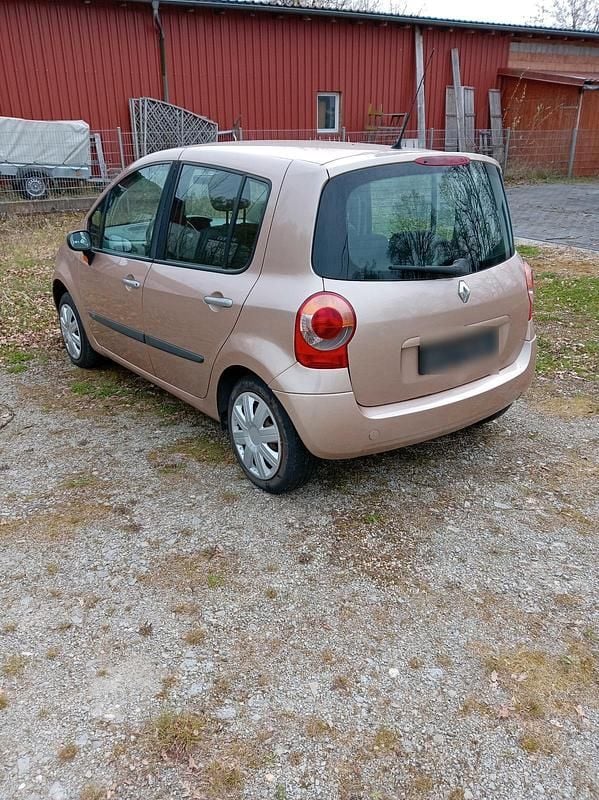 Gebraucht Renault Modus 75 PS (55 kW) 2005 Gold Van / Kleinbus