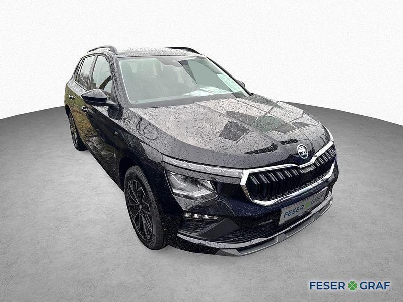 Neu Skoda Kamiq Tour 95 PS (69 kW) 2026 Blackmagicperleffekt SUV