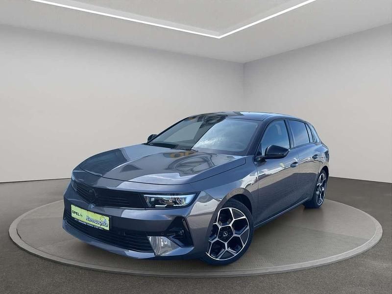 Gebraucht Opel Astra Ultimate 131 PS (96 kW) 2024 Grau/typ aussenverkleidung me Limousine