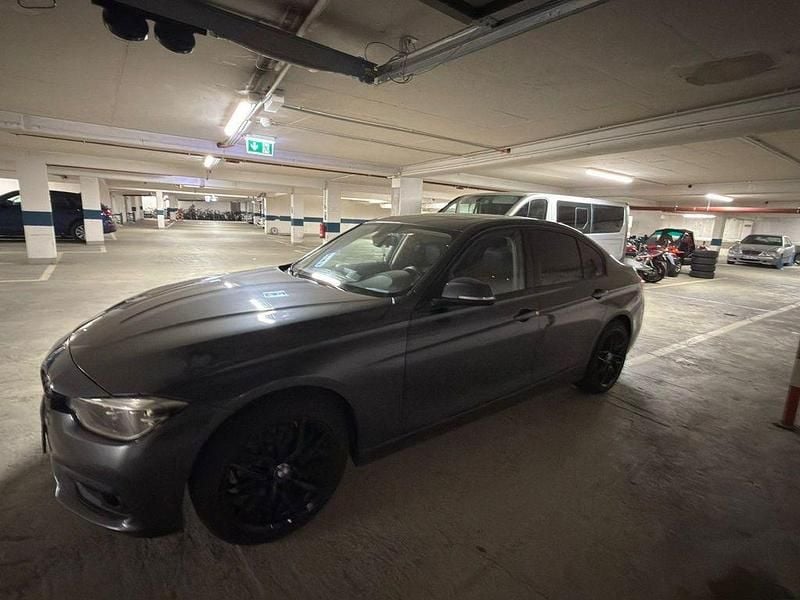 Second-hand BMW 320 184 CP (135 kW) 2017 Gri Berlinǎ