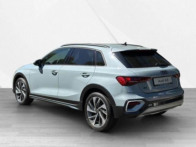 Second-hand Audi A3 Ambiente 150 CP (110 kW) 2025 Gri Berlinǎ
