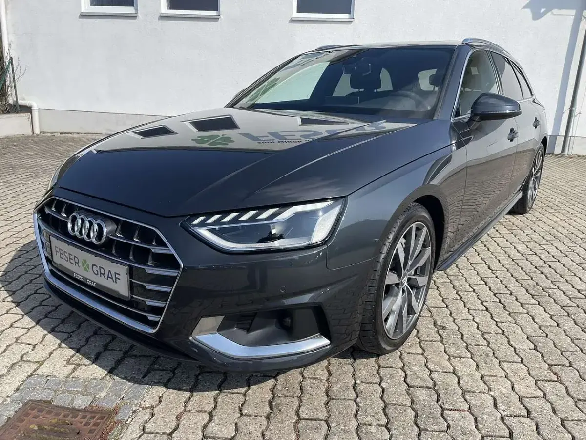 Gebraucht Audi A4 Ambiente 204 PS (150 kW) 2023 Manhattangrau metallic Kombi