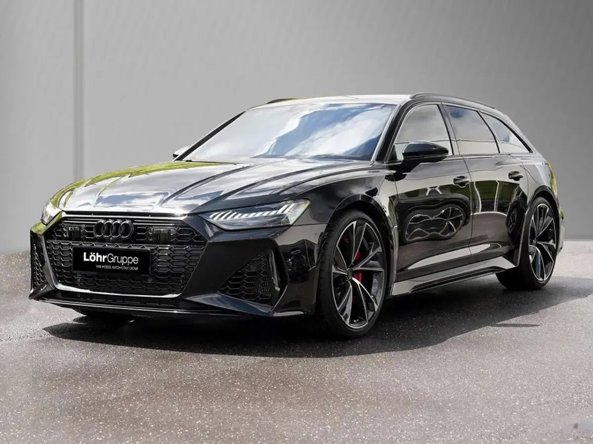Gebraucht Audi RS6 Ambiente 600 PS (441 kW) 2025 Mythosschwarz metallic Kombi