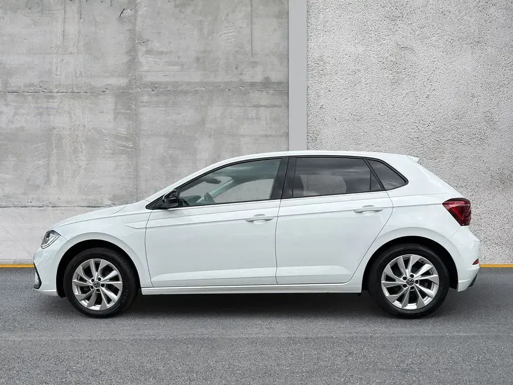 Gebraucht VW Polo Style 95 PS (69 kW) 2023 Pure white Kleinwagen