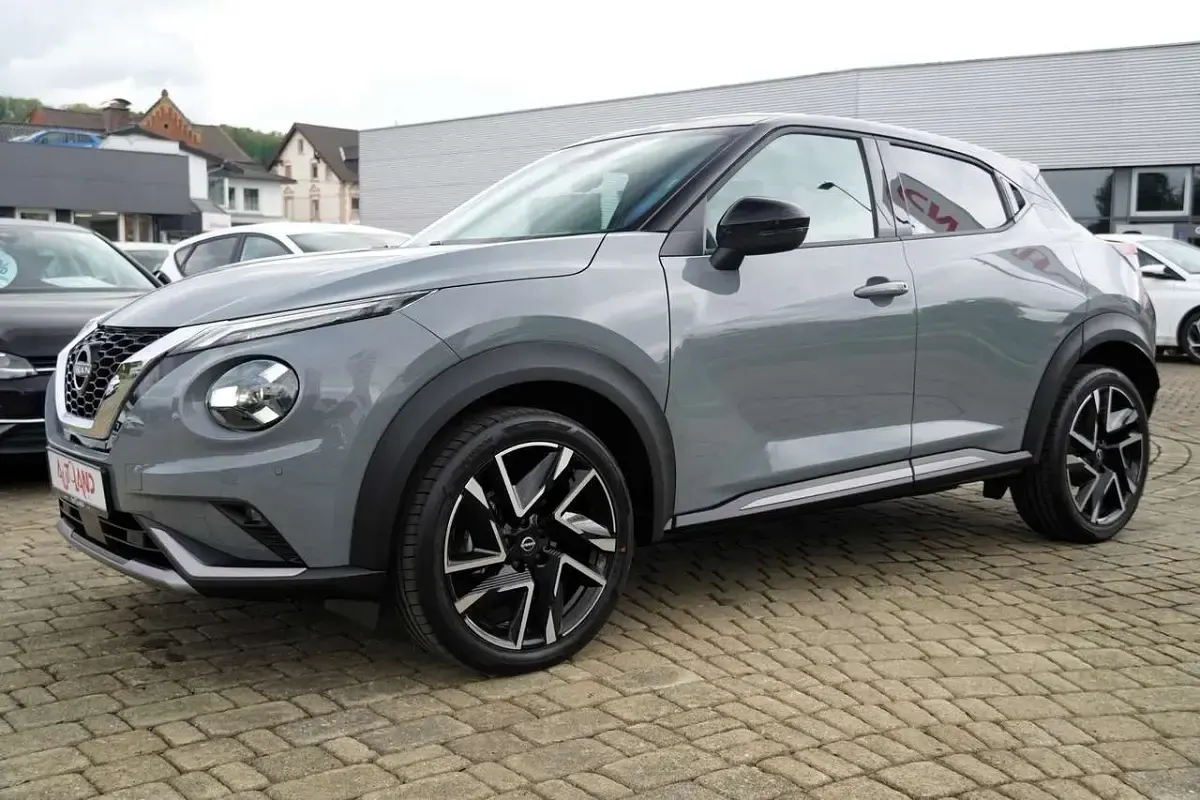 Neu Nissan Juke 114 PS (83 kW) 2026 Grau SUV