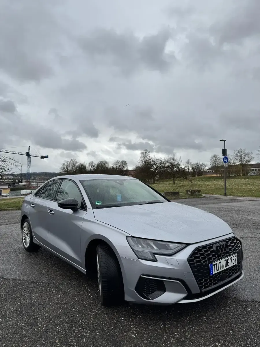 Gebraucht Audi A3 150 PS (110 kW) 2022 Grau Limousine