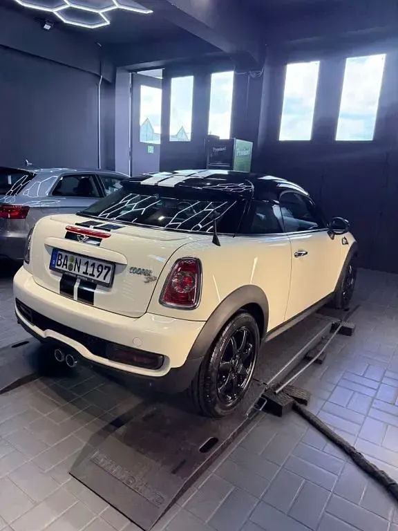 Gebraucht Mini Cooper SD 143 PS (105 kW) 2013 Weiß Kleinwagen